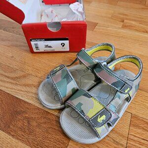Gently used See Kai Run Boys Jetty III water sandals in gray/green Camo size 9
